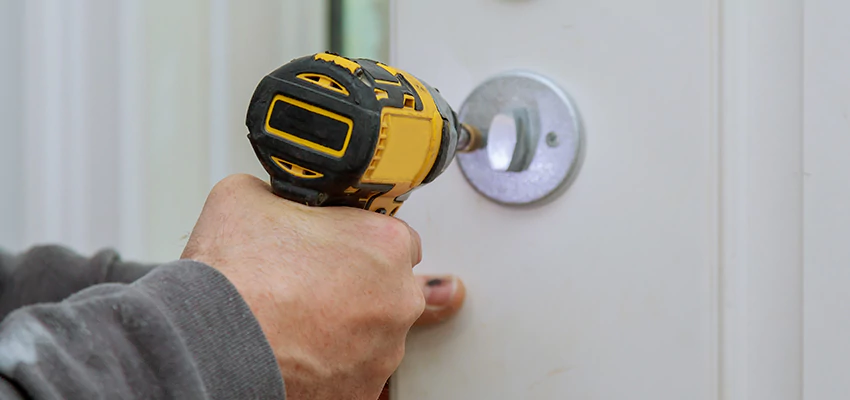 Street Locksmith For Smart Lock Repair in Coachella, CA